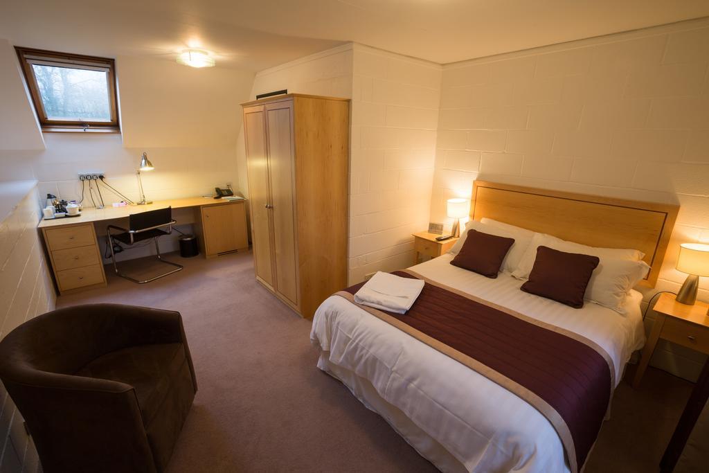 Egrove Park, University Of Oxford South Hinksey Room photo